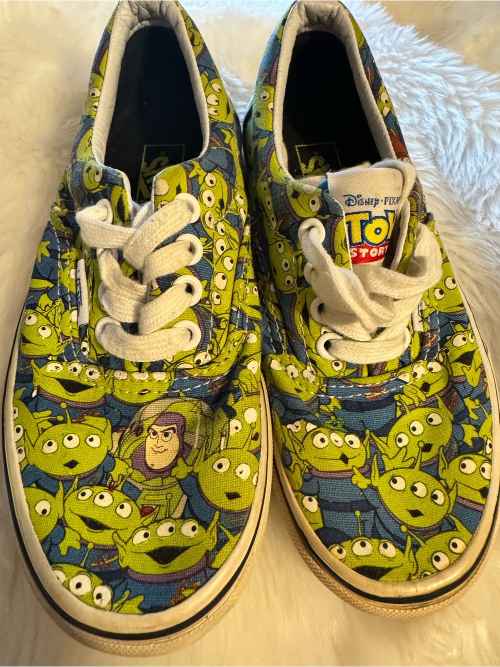 VANS Authentic Pixar Toy Story. Glow In The Dark Aliens toddler size 13c